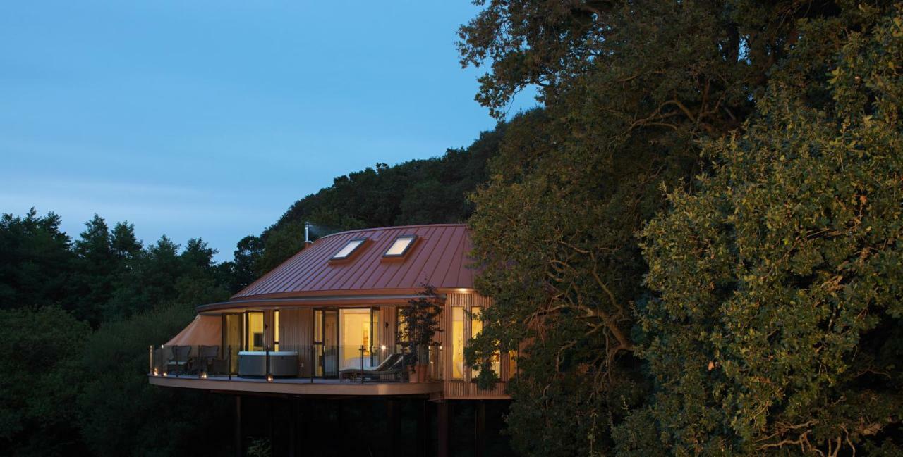 Chewton Glen Hotel - An Iconic Luxury Hotel New Milton Exterior foto